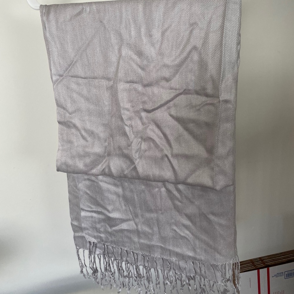 pashmina silver scarf with tassels